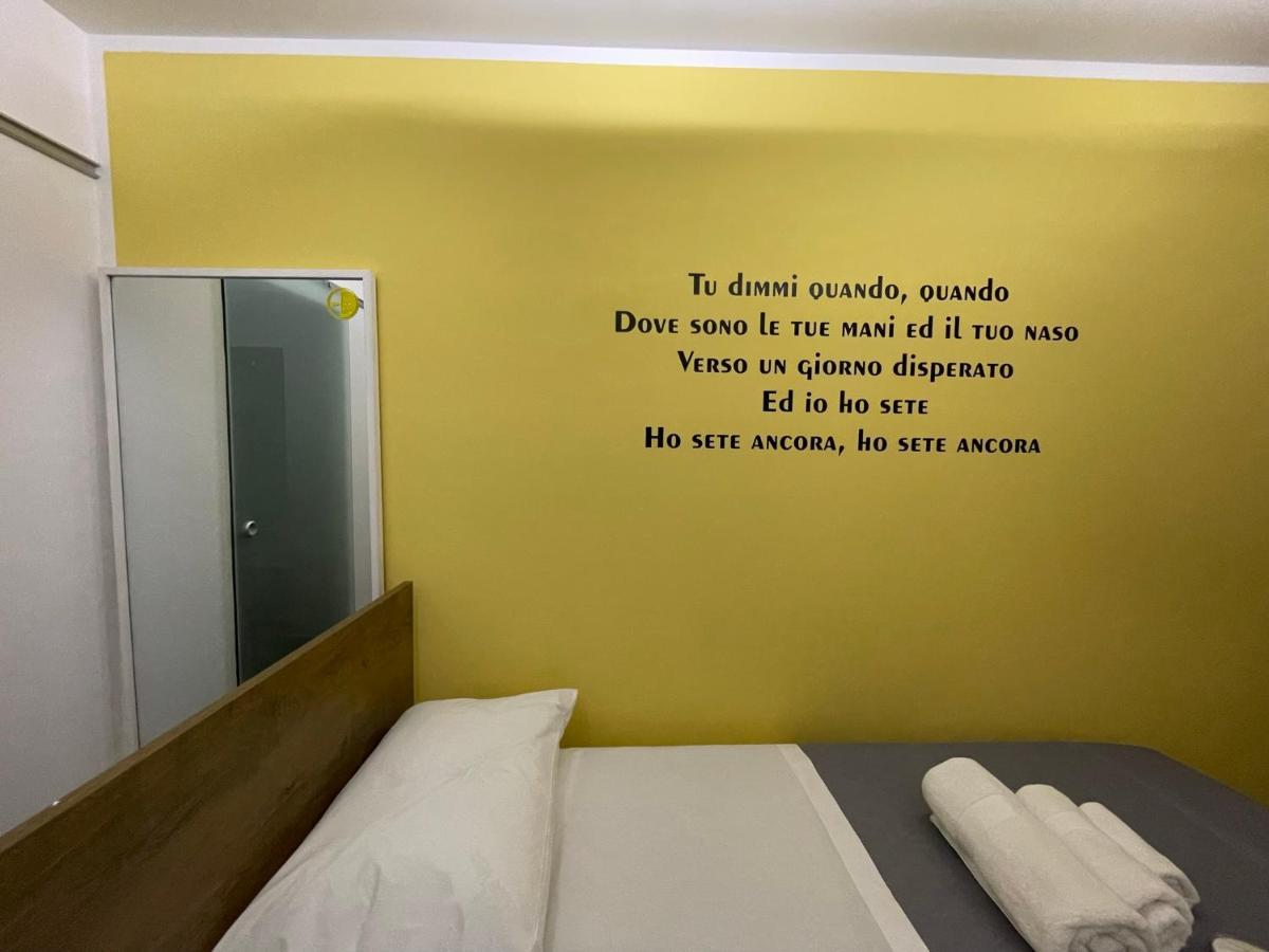 Yes I Know My Room - Mini Room Martiri Neapel Exterior foto